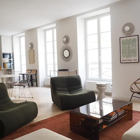 Appartamento Beautiful Bright Near Champs Elysées *
